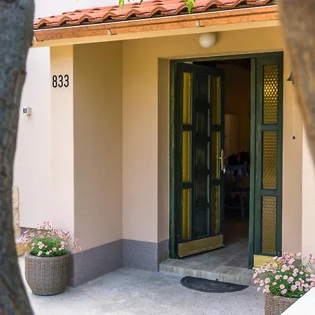 House With A Parking Space Banjol, Rab - 20120 Holiday home *